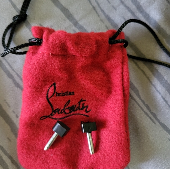 Christian Louboutin size US 7.5 - Picture 3 of 6